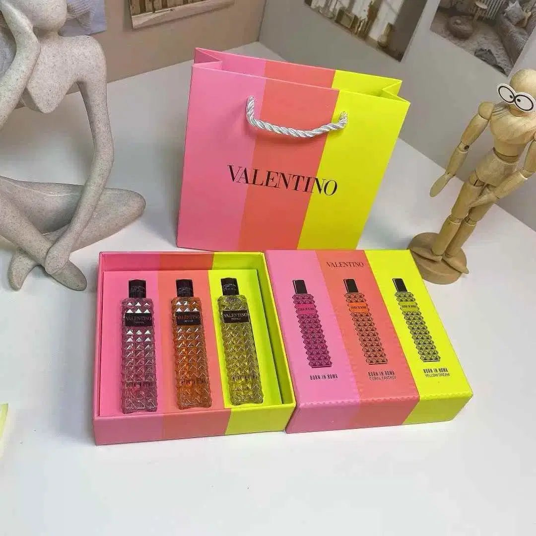 Valentino
BORN IN ROMA DONNA
Discovery Trio 3x15ml Gift Set