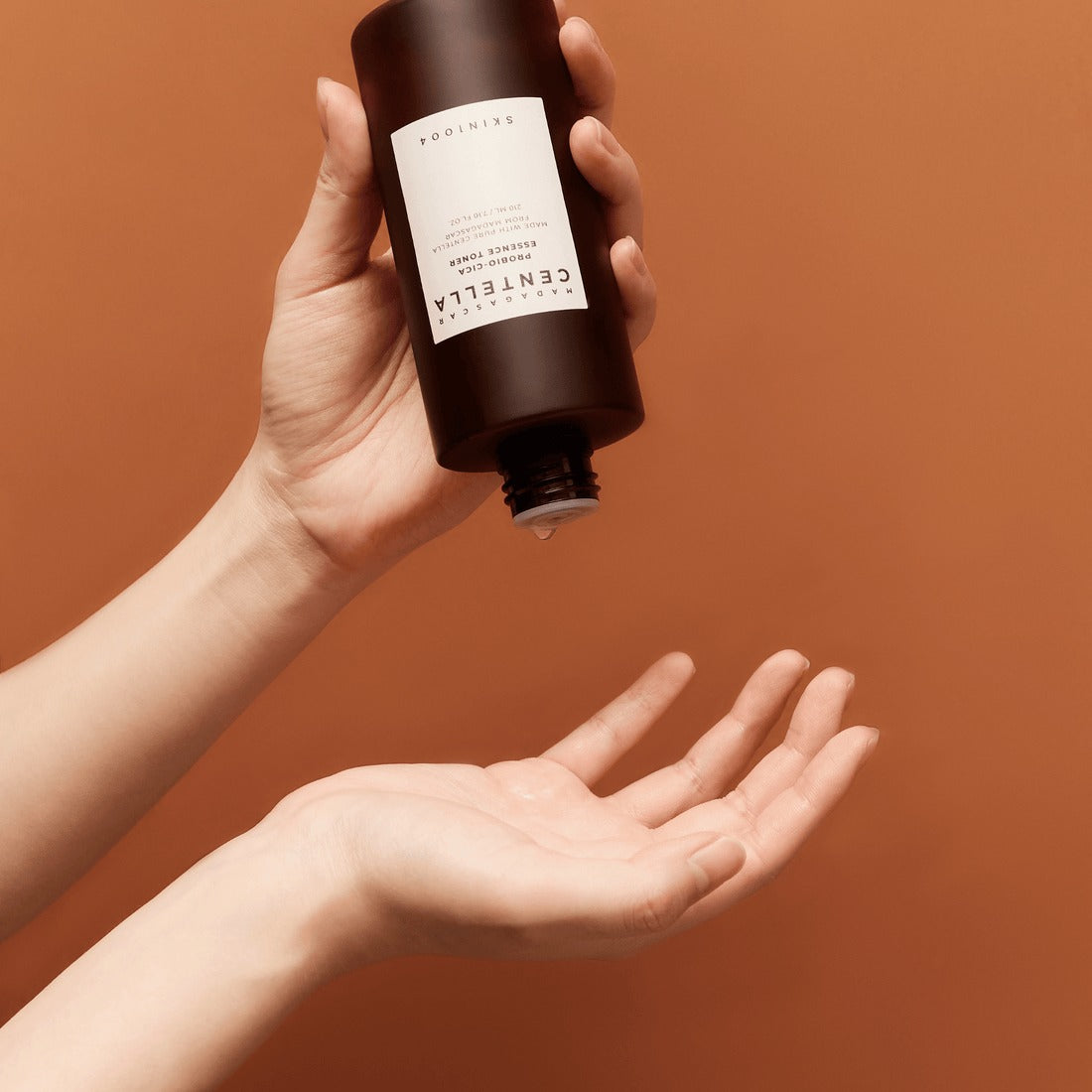 Madagascar Centella Probio-Cica Essence Toner SKIN1004 (210ml)